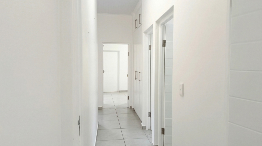 4 Bedroom Property for Sale in Oceanview Heights Western Cape